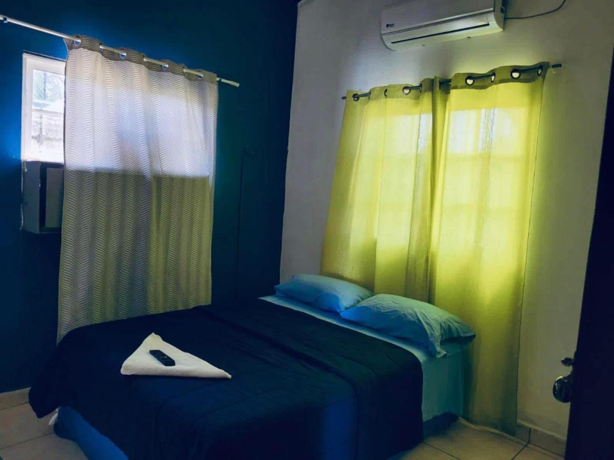 Hostal Rudy'S Beach Puerto Cortes Exterior photo